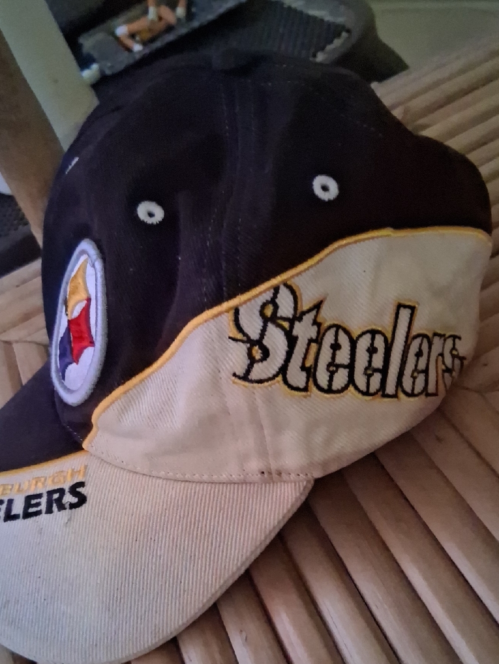 Steelers Hat - Picture 3 of 5